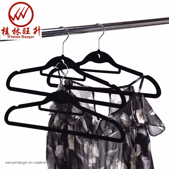 검은색 벨벳 옷 걸이 미니 후크가 달린 플라스틱 걸이